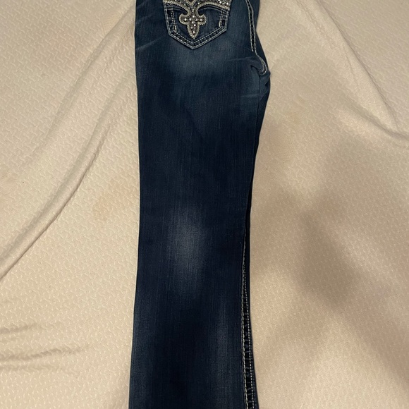 Woman’s Bundle Jeans - Picture 8 of 15